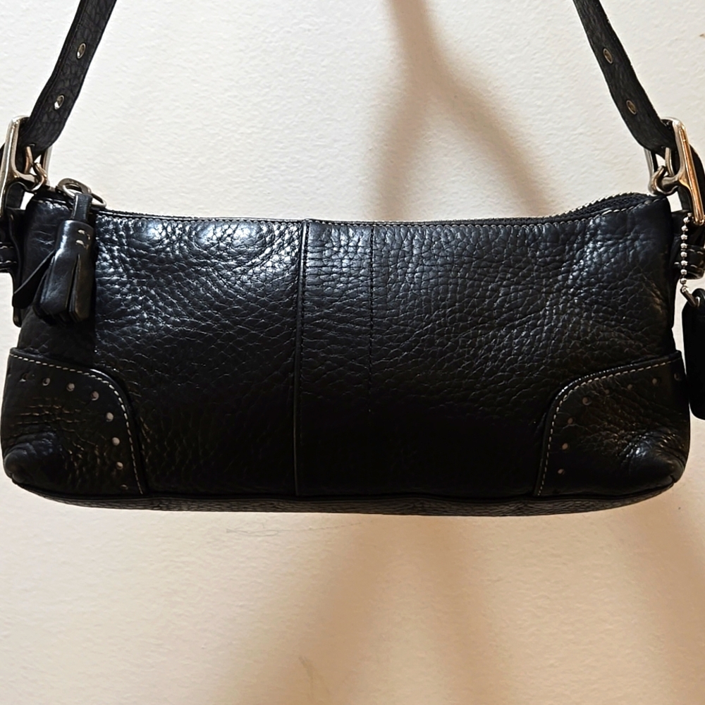 Coach - VINTAGE Black Leather Baguette